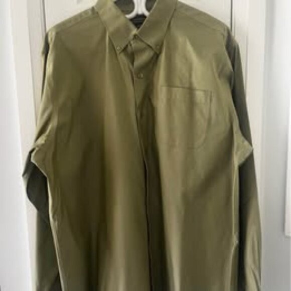 XL Long Sleeve Collared Button Up - Picture 3 of 5